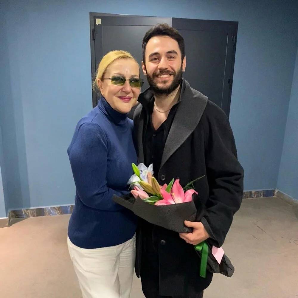 Bir dönemin çocuk yıldızı büyüdü! Yabancı Damat’ın Mustafa’sı Ozan Uğurlu’nun değişimi olay oldu 13